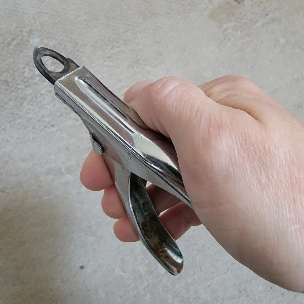 Small Dog Supplies: E-Collar, Nail Clipper, 2 Pet Dishes